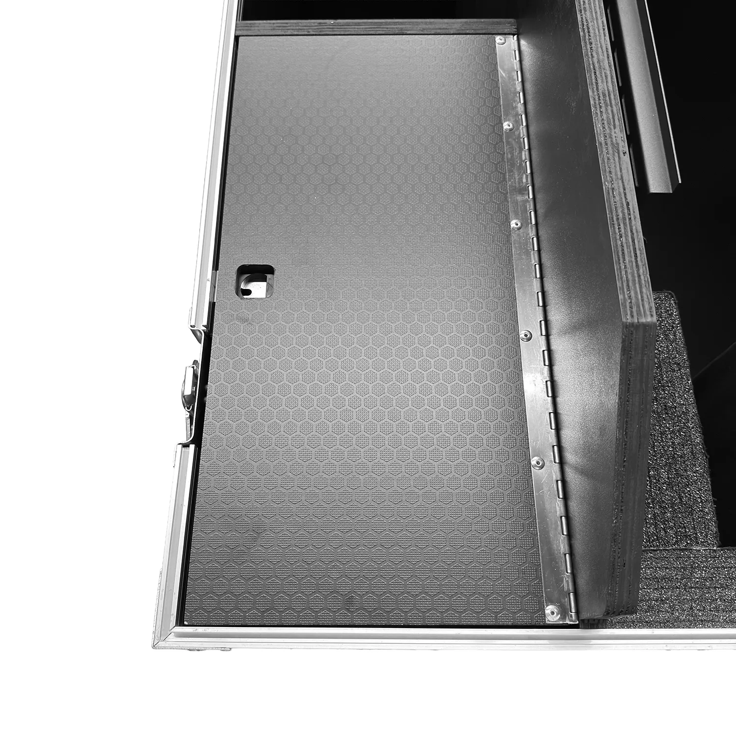 Odyssey Professional Indoor Electric Motorized TV Lift Case with Casters for 65" Flat Screen TVs - Image 7