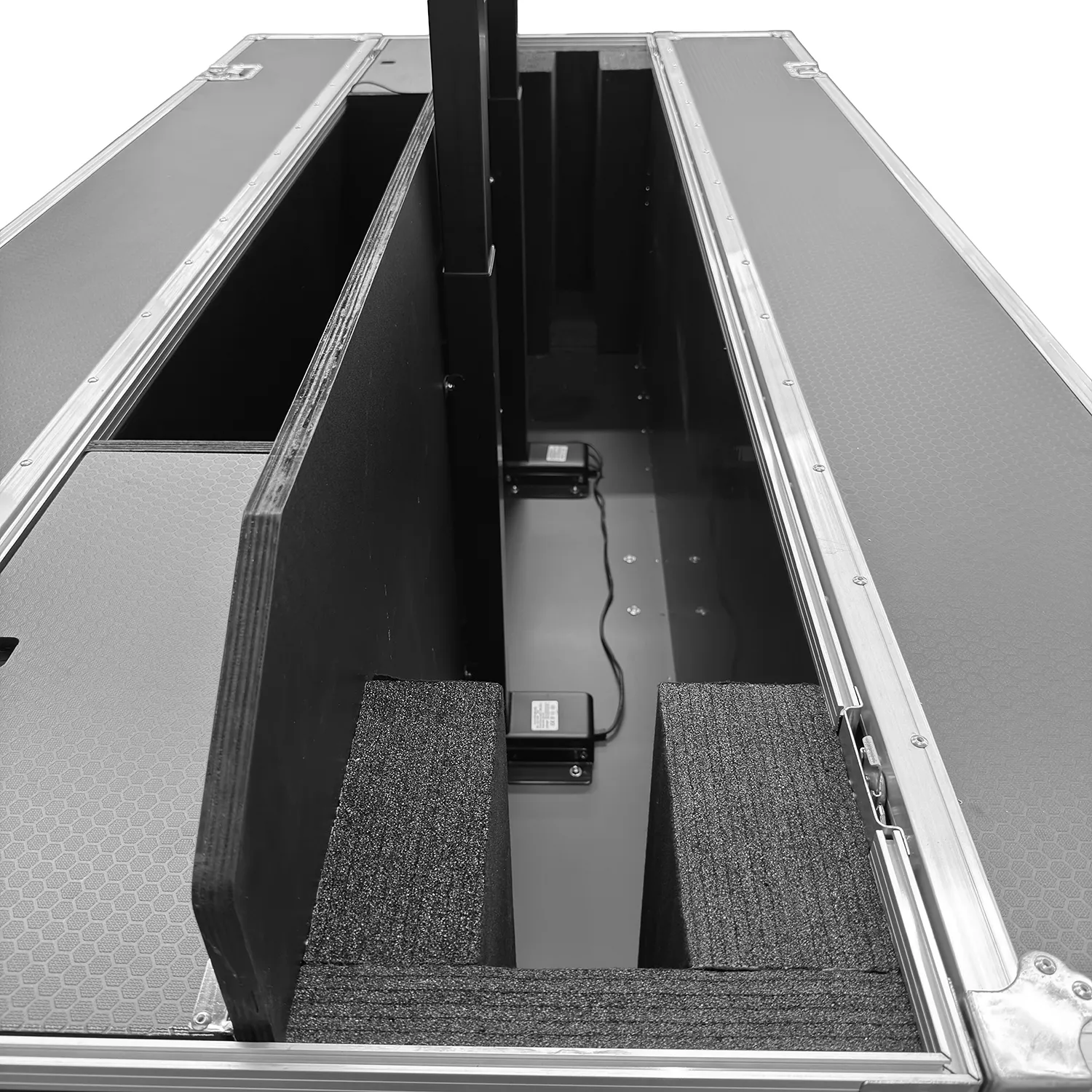 Odyssey Professional Indoor Electric Motorized TV Lift Case with Casters for 85" Flat Screen TVs - Image 15